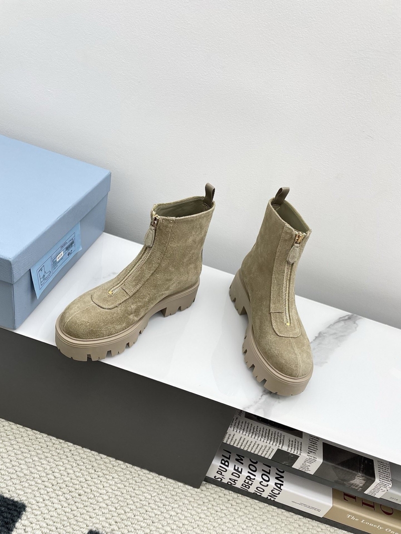 Pra*a boots